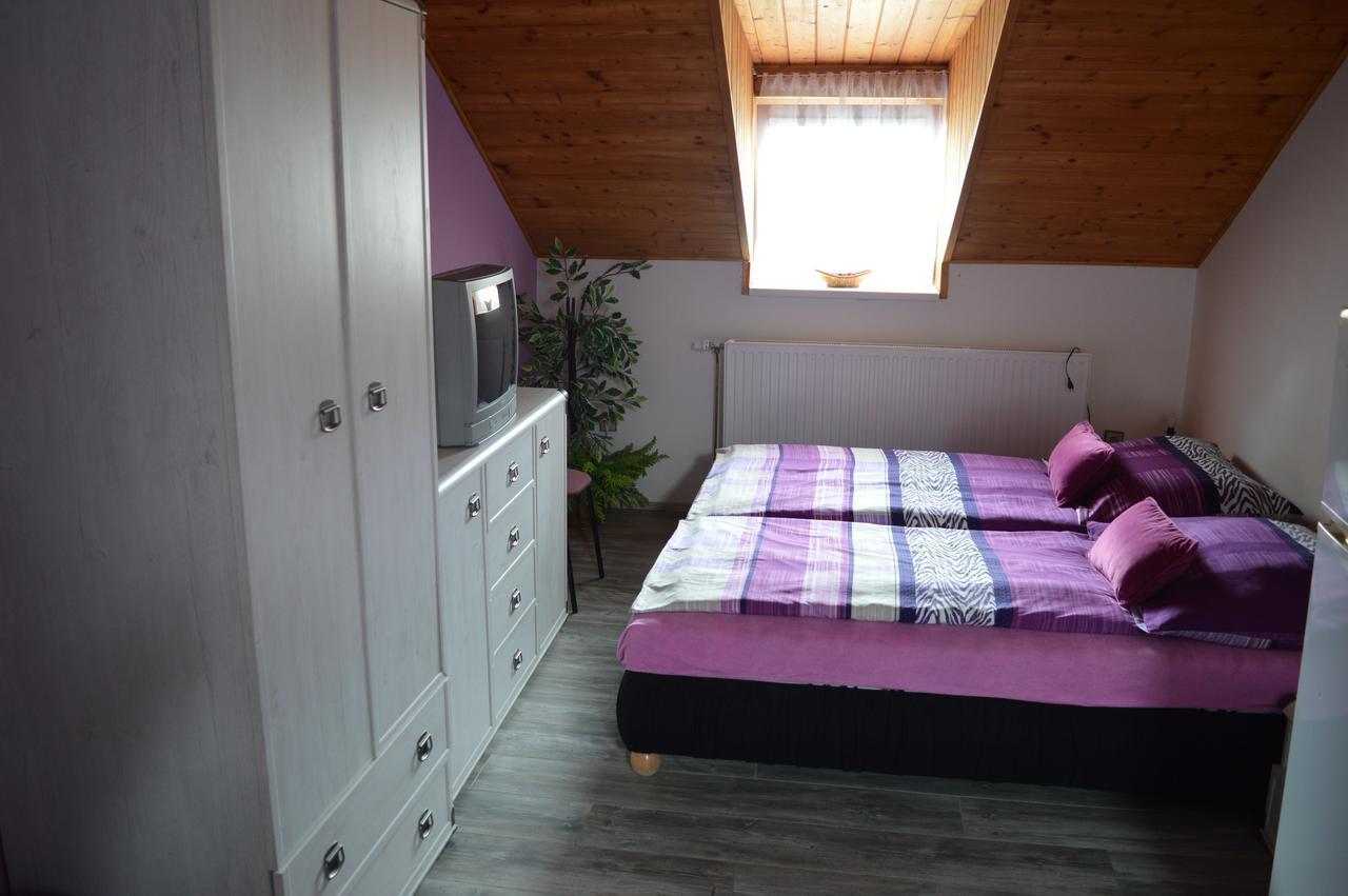 Guest House Hakluv Mlyn Hrabetice  Ngoại thất bức ảnh